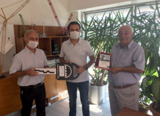 Proje taşımacılığının öncü firması SARILAR, filosuna özel dizayn 10 MAN çekici kattı