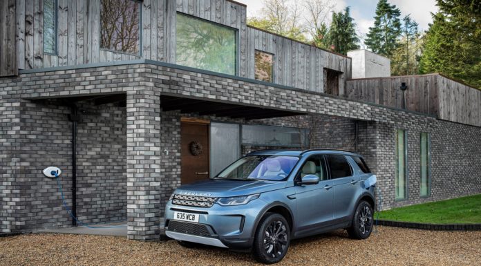 Yeni Discovery Sport 1.5 Litrelik Plug-In Hybrid Motoruyla Daha Güçlü, Daha Verimli