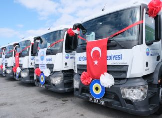 İstanbul Büyükçekmece Belediyesi, Mercedes-Benz kamyonları törenle teslim aldı