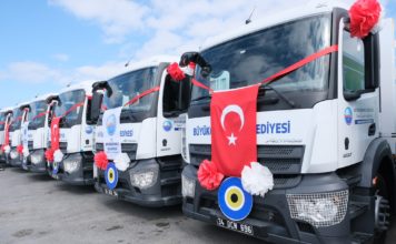 İstanbul Büyükçekmece Belediyesi, Mercedes-Benz kamyonları törenle teslim aldı