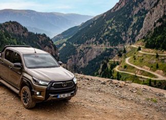 Yeni Toyota Hilux Konfor ve Teknolojisiyle Öne Çıkacak