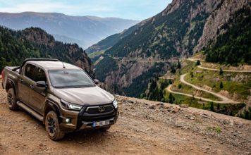 Yeni Toyota Hilux Konfor ve Teknolojisiyle Öne Çıkacak