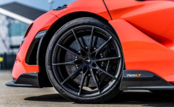 PIRELLI, McLAREN’İN EN HIZLI SUPER SERIES OTOMOBİLİ İÇİN TÜRKİYE’DE ÜRETTİĞİ YENİ P ZERO TROFEO R LASTİKLERİ TANITTI