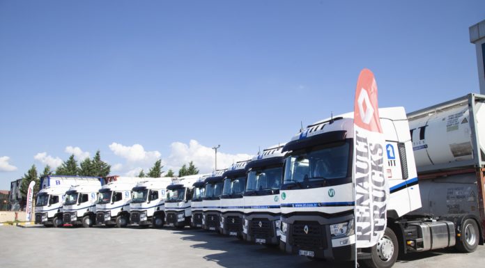 ITT, RENAULT TRUCKS T460 ÇEKİCİLERDEN VAZGEÇMİYOR