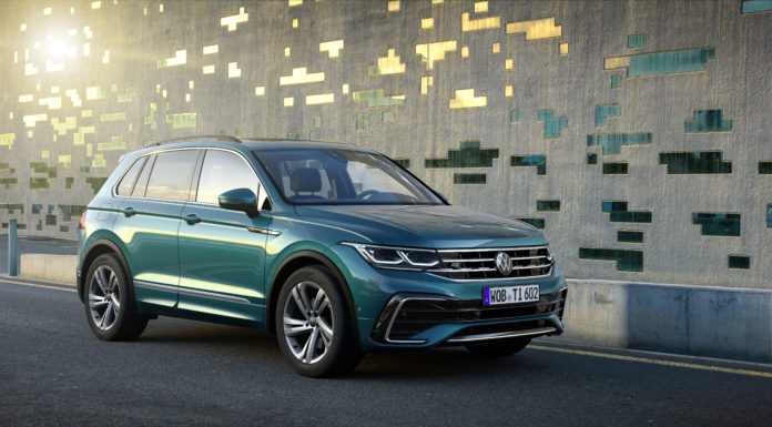 Avrupa’nın en çok tercih edilen SUV’u Tiguan yenilenen versiyonu ile showroomlarda yerini aldı.