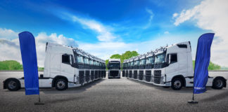 Flay Lojistik’e 15 adet Volvo FH500 Turbo Compound kamyon teslim edildi