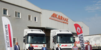 AKARNAK’IN RENAULT TRUCKS İLE YURTDIŞI ÇIKARTMASI