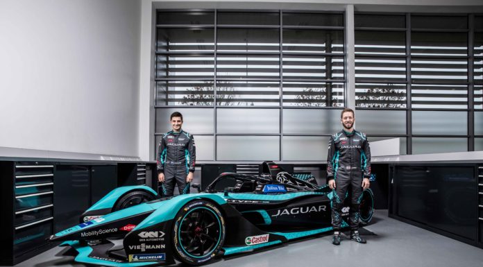 Jaguar’ın Yeni Elektrikli Yarış Otomobili I-TYPE 5, Formula E Sezonu Öncesi Tanıtıldı