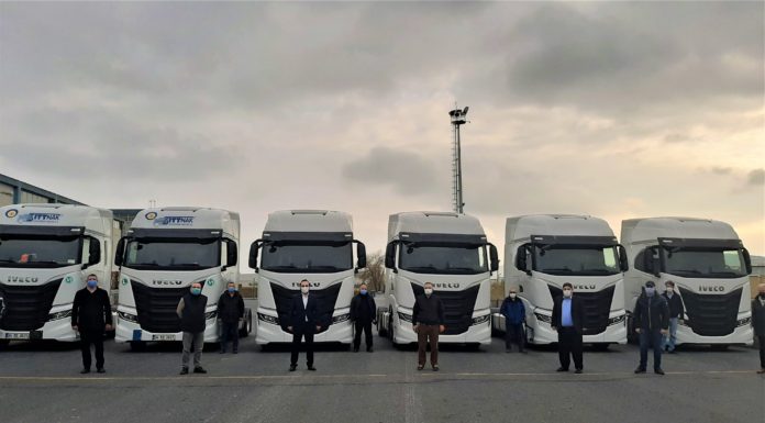 IVECO’dan Sitnak’a 10 adet S-WAY çekici teslimatı