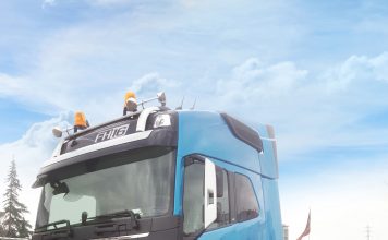 Zafer Kardeşler Uluslararası Ağır Nakliyat, Volvo FH16 8×4 çekiciyi tercih etti