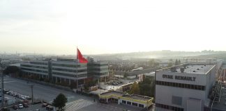 Oyak Renault, pandemi döneminde de üretim ve ihracattaki liderliğini korudu