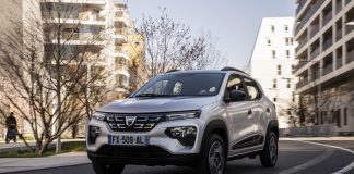 EN EKONOMİK ELEKTRİKLİ YENİ DACIA SPRING YOLLARA ÇIKIYOR