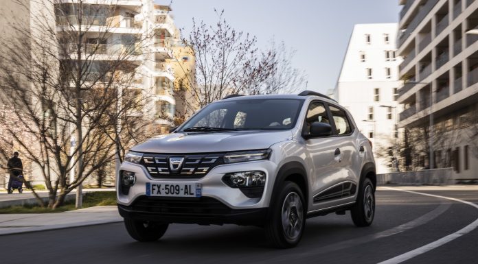 EN EKONOMİK ELEKTRİKLİ YENİ DACIA SPRING YOLLARA ÇIKIYOR