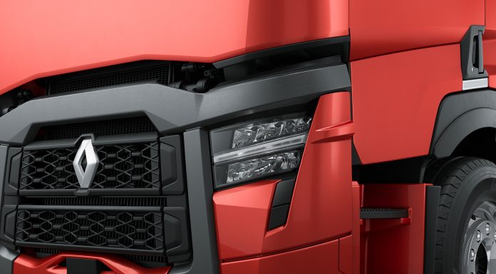 2020 YILINDA RENAULT TRUCKS, PAZARDAKİ YERİNİ KORUMAYI VE MÜŞTERİLERİNE OLAN TAAHHÜDÜNE SADIK KALMAYI BAŞARDI