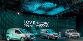 RENAULT YENİ HAFİF TİCARİ ARAÇ MODELLERİNİ TANITTI