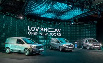 RENAULT YENİ HAFİF TİCARİ ARAÇ MODELLERİNİ TANITTI