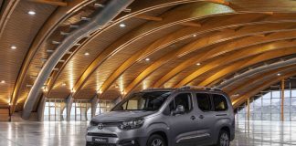 TOYOTA PROACE CITY ALMANIN TAM ZAMANI
