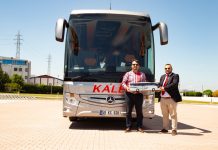 Kale Seyahat, 15 adet 2021 model Mercedes-Benz Tourismo ile filosunu güçlendirdi