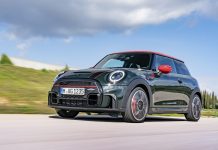 Yeni MINI John Cooper Works Yüksek Performansı Konforlu Sürüşle Birleştiriyor