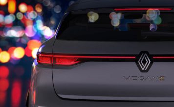 RENAULT TUTKULARINI YENİDEN ŞEKİLLENDİRİYOR