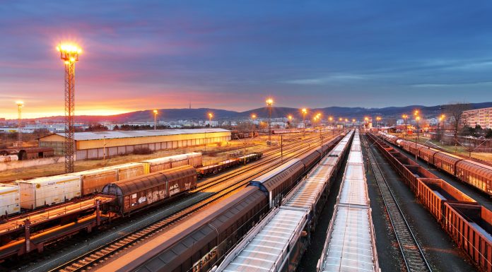 CEVA LOGİSTİCS, ÇİN’DEN AVRUPA’YA GİDEN KARAYOLU VE DEMİRYOLU HİZMETLERİNİ GENİŞLETİYOR