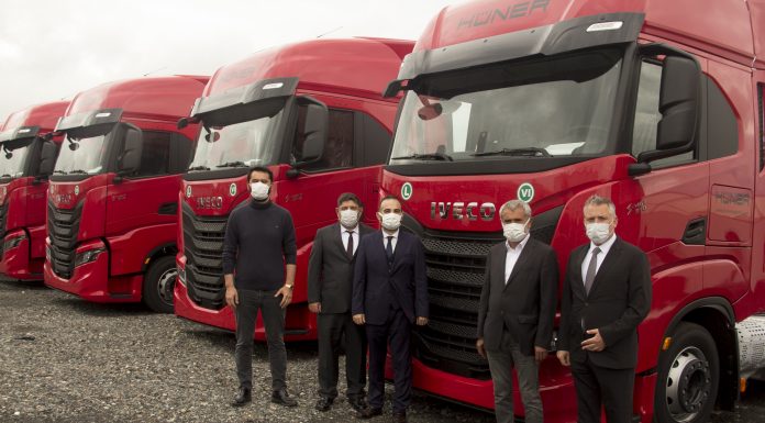 IVECO’dan Hüner’e 40 adet S-WAY çekici teslimatı