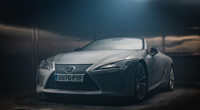 Lexus’un Üstü Açılan LC Convertible Modeli Ekstrem Dondurucu Testlerden Geçti