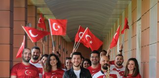 Mercedes-Benz çalışanlarından Milli Takım’a destek marşı: Yazdı Gönül