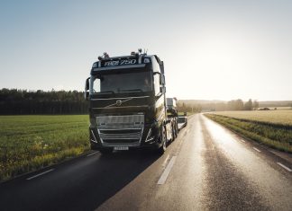 Volvo Trucks, yüksek verimlilik, konfor ve gücün sembolü yeni Volvo FH16’yı tanıttı