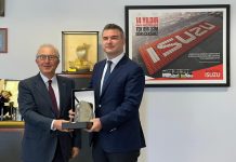 Anadolu Isuzu’ya Uludağ Otomotiv Endüstrisi İhracatçıları Birliği’nden  “Altın İhracatçı” ödülü