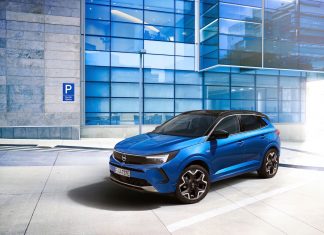 Güçlü Tasarım, Dijital Kokpit ve Yüksek Teknolojisiyle Yeni Opel Grandland