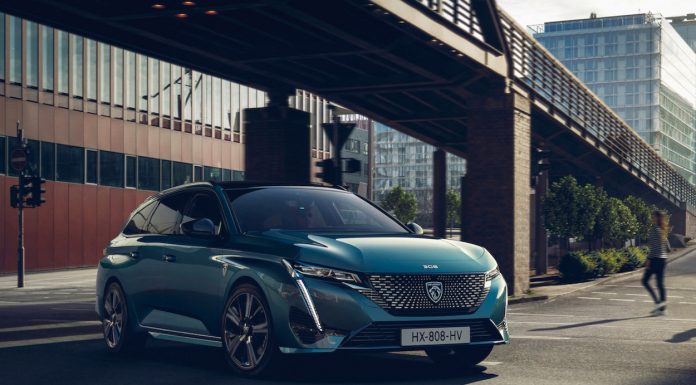 PEUGEOT’NUN YENİ YÜZÜ 308 SW!