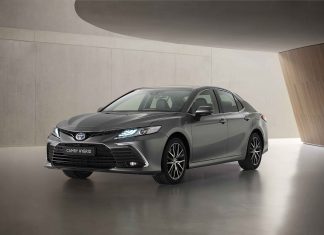 Toyota Camry Hybrid daha dinamik tasarımıyla Türkiye’de satışa sunuldu…