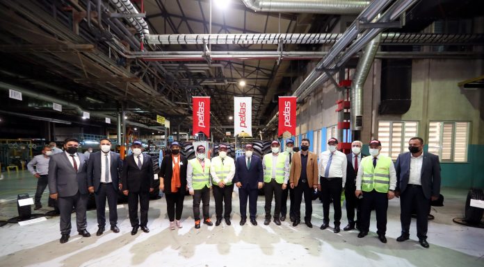 Sanayi ve Teknoloji Bakanı Mustafa Varank PETLAS Fabrikasını Ziyaret Etti