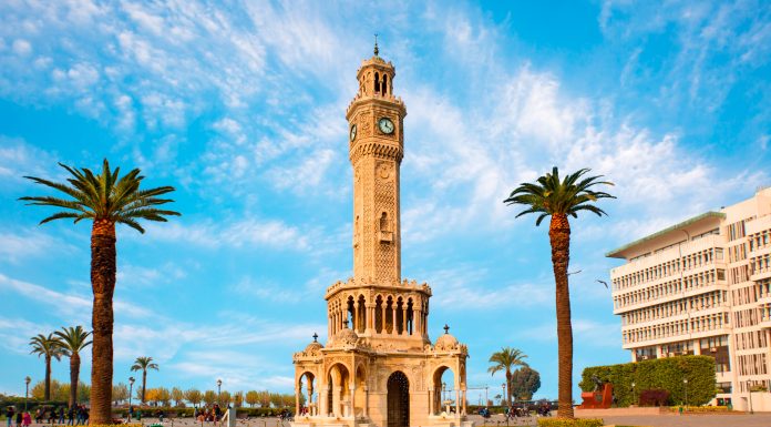 UBER TAKSİ, İSTANBUL VE ANKARA’DAN SONRA ARTIK İZMİR’DE