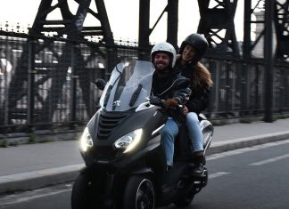 MOTUL VE PEUGEOT, MOTOSİKLET YAĞLARI İÇİN GLOBAL İŞ BİRLİĞİ ANLAŞMASI İMZALADI