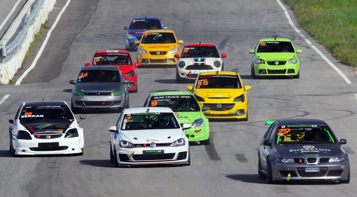 İzmir’de Çifte Yarış