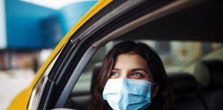 TÜRKİYE AŞILANMAYA UBER TAKSİ İLE GİDİYOR