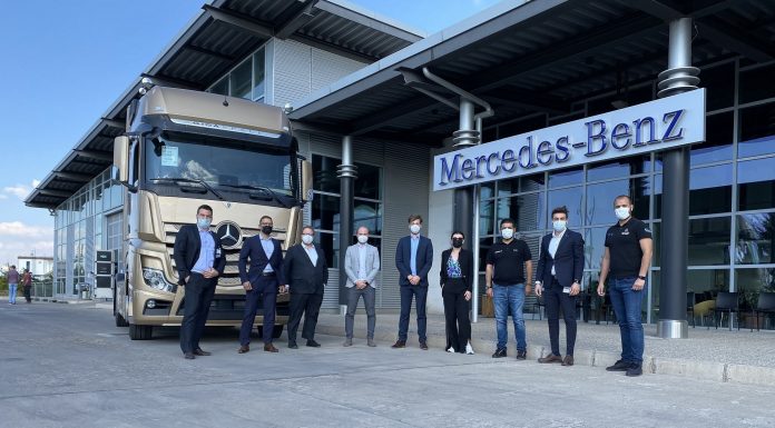 Dijital Dönüşüm Ofisi ekibi ile Mercedes-Benz Türk, dijital dönüşüme hız verdi