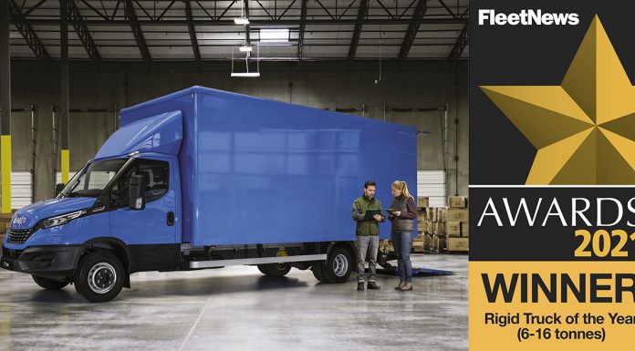 7 Tonluk IVECO Daily, Fleet News Awards 2021’de Yılın Kamyonu Ödülünü Aldı