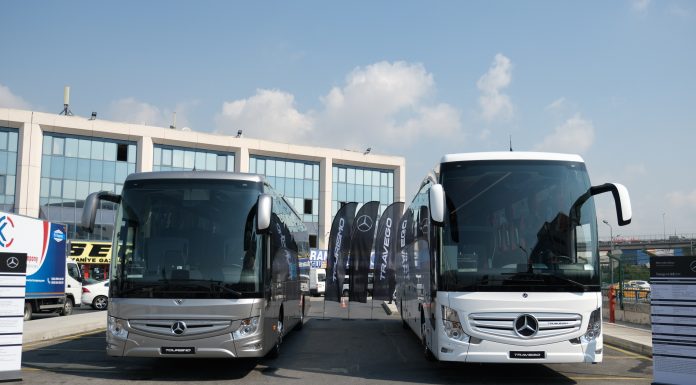 Mercedes-Benz Türk, 41 farklı yeniliğe sahip otobüslerini otobüs severlerle buluşturuyor