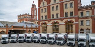 AVRUPA’DA BİR İLK: CARLSBERG GROUP, 20 ADET RENAULT TRUCKS ELEKTRİKLİ KAMYONUNU TESLİM ALDI