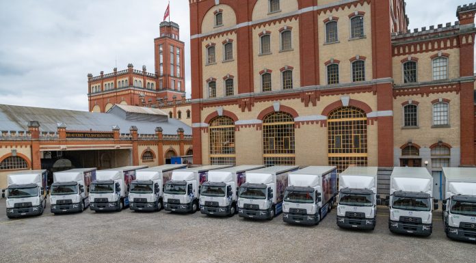 AVRUPA’DA BİR İLK: CARLSBERG GROUP, 20 ADET RENAULT TRUCKS ELEKTRİKLİ KAMYONUNU TESLİM ALDI