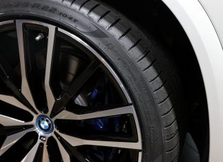 MÜNİH’TEKİ IAA MOBILITY FUARINDA SERGİLENEN HER ÜÇ ELEKTRİKLİ OTOMOBİLDEN BİRİNİN LASTİKLERİ PIRELLI