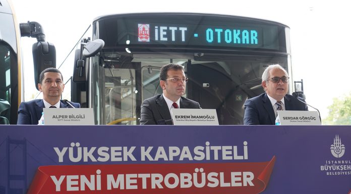 Mega kent İstanbul’un 100 yeni Otokar metrobüsü için imzalar atıldı