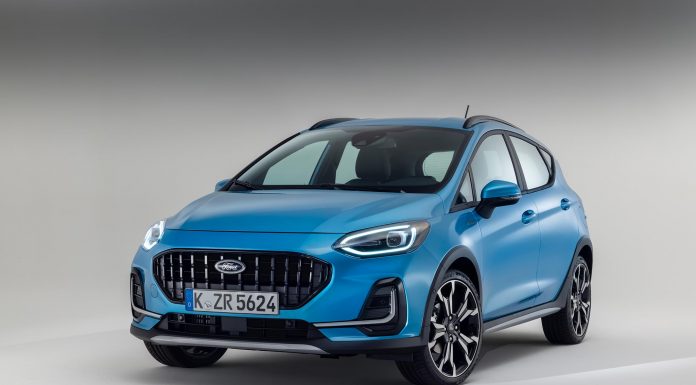 Yeni Ford Fiesta’yı ‘Hibrit’ versiyonu ile birlikte tanıttı