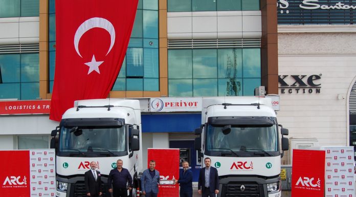 ARCLOG’UN YENİ RENAULT TRUCKS T ÇEKİCİLERİ YOLA ÇIKIYOR