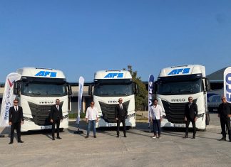 IVECO’dan İzmir’de S-WAY Çekici Teslimatı