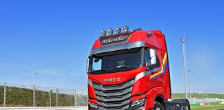 IVECO, 2021 Avrupa Kamyon Yarışı Şampiyonasının (ETRC) İtalya ayağında, efsane TurboStar anısına IVECO S-WAY Özel Seriyi tanıttı