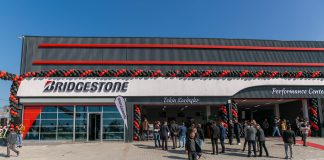 Türkiye’de ilk: Bridgestone’un ayrıcalıklı hizmet konseptli mağazası Performance Center açıldı